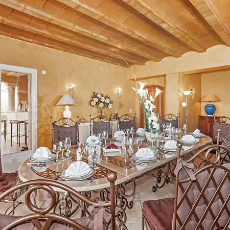 Sleeps 10 Pool Wifi Villa *