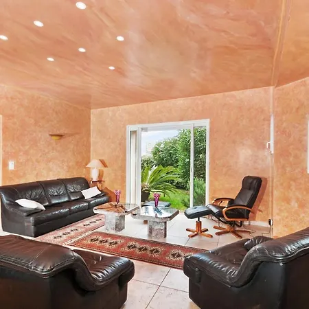 Sleeps 10 Pool Wifi