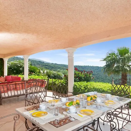 Vila Sleeps 10 Pool Wifi Grimaud
